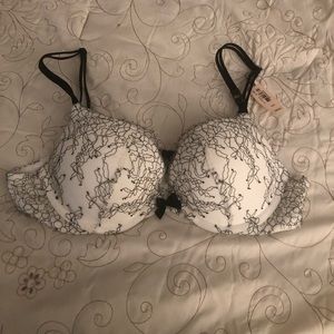 Victoria’s Secret lace bra